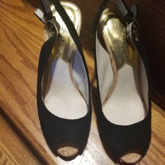 Suede sandals - Picture 2 of 8